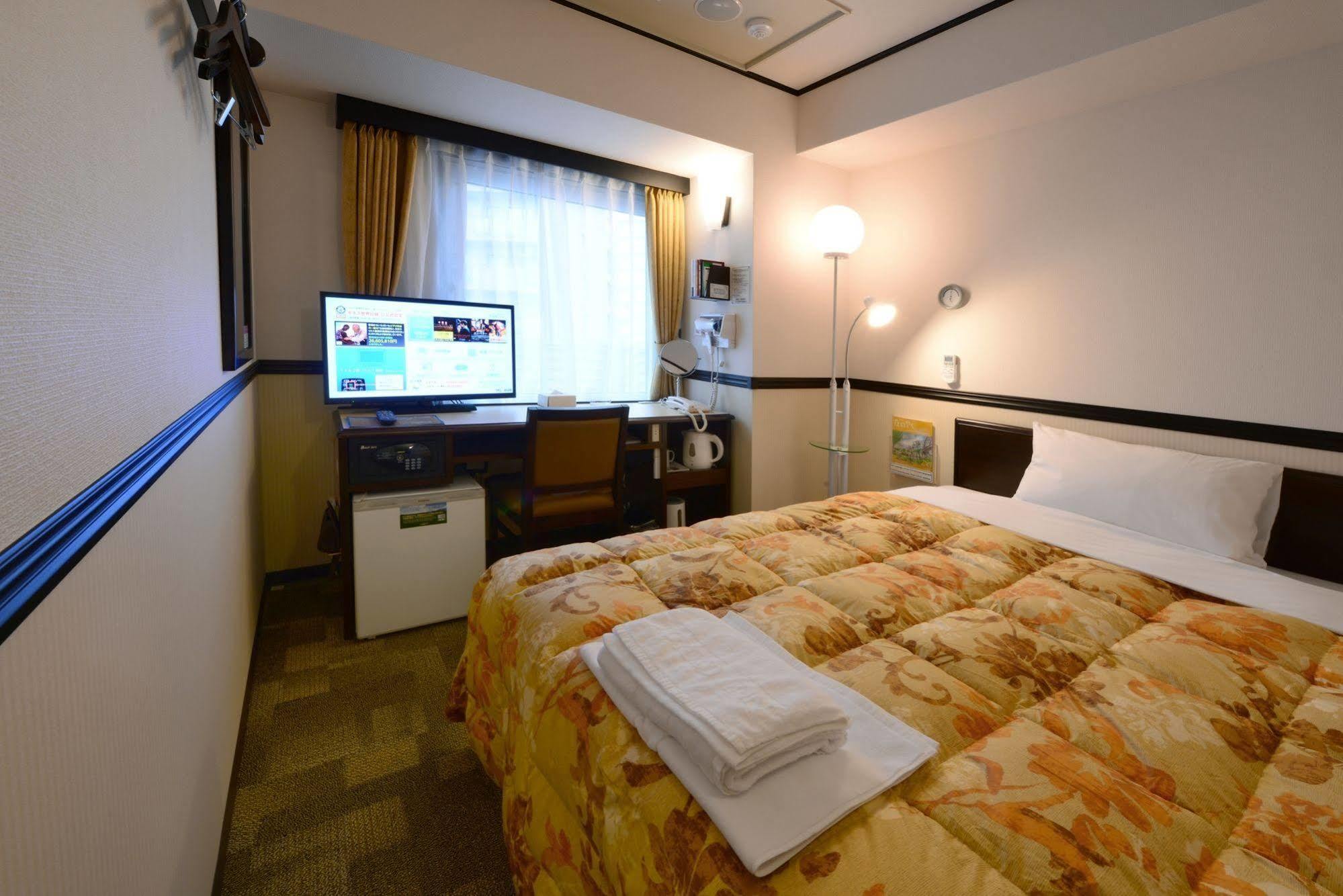 Toyoko Inn Sakudaira-Eki Asama-Guchi Exterior photo